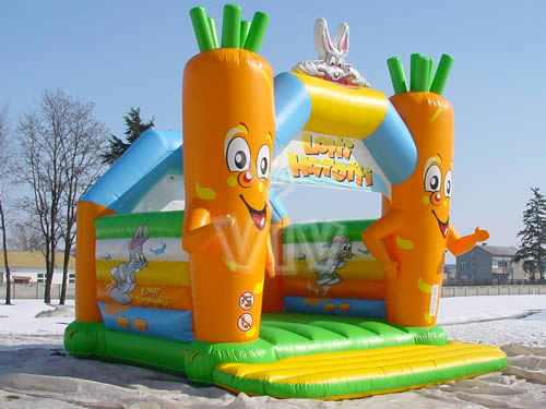 Karotti roofed inflatable bounce