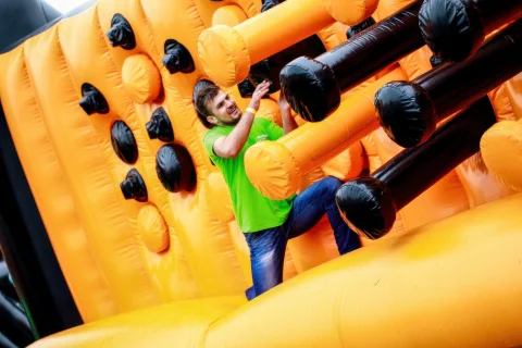 N4 obstacle course