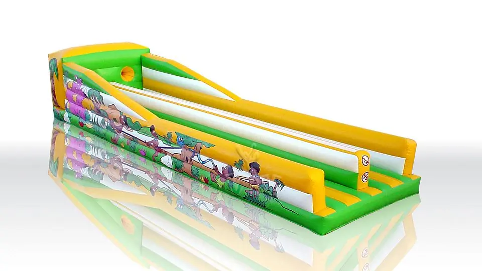 Bungee Run GIGANT with painting commercial inflatable action game